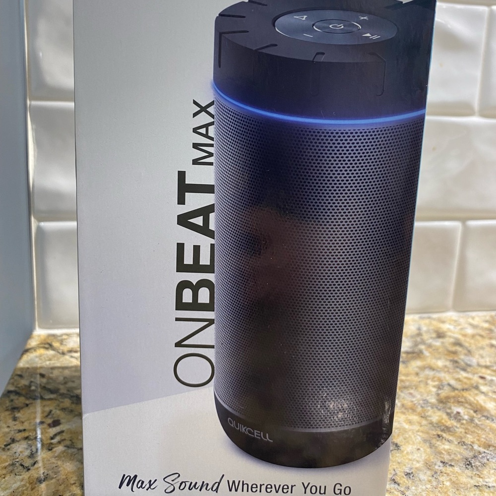 NWT Quikcell Onbeat Max Speaker